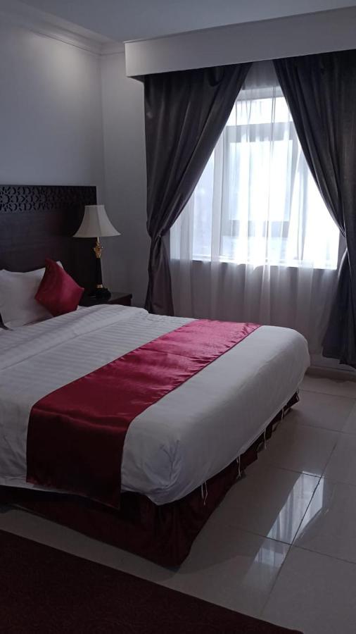 In Taibah Aparthotel Medina Kültér fotó